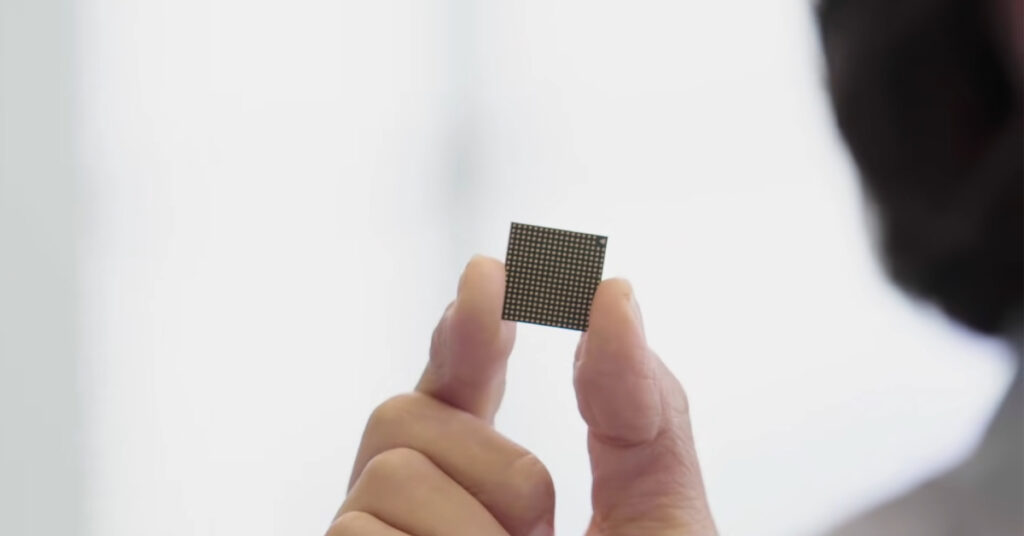 Samsung, Intel, Ericsson & IBM đồng hợp tác phát triển chip mới