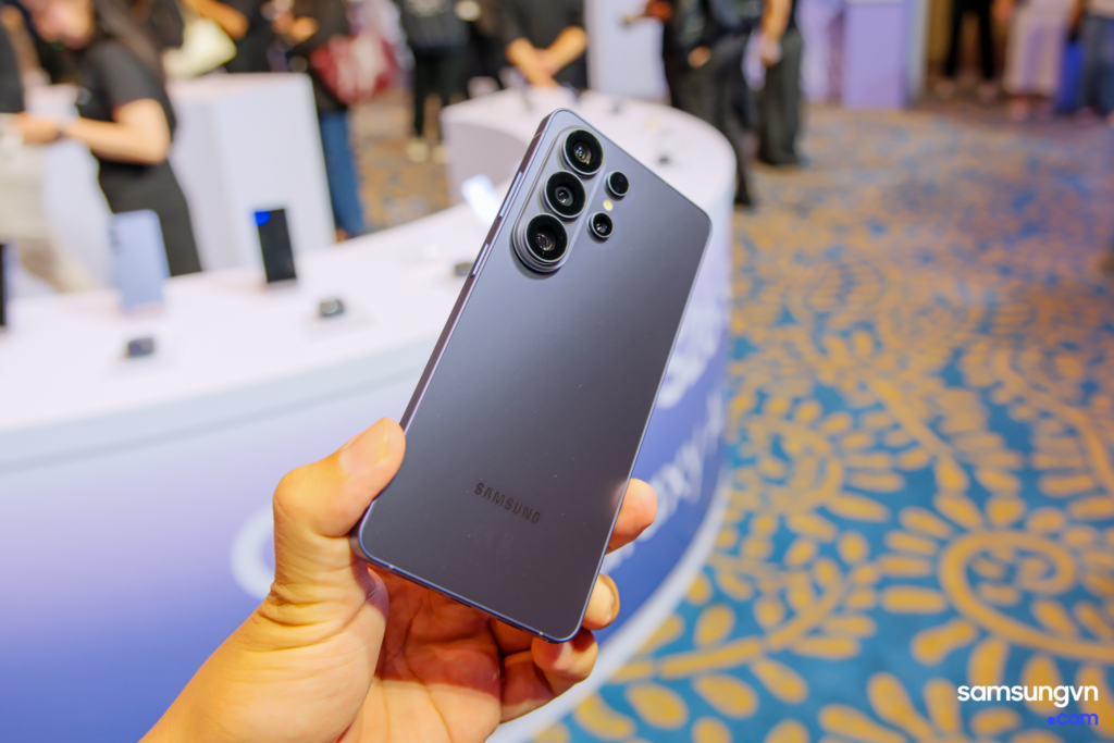 Samsung có thể dùng AI để khắc phục hiện tượng loé sáng trên camera Galaxy?