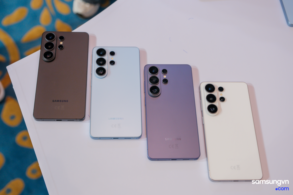 Thị trường smartphone giảm nhẹ, Samsung vẫn dẫn đầu