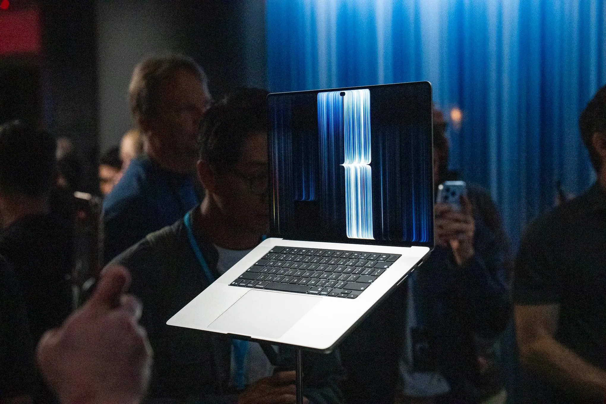 Samsung Display là nhà cung cấp màn OLED độc quyền cho MacBook Pro cảm ứng